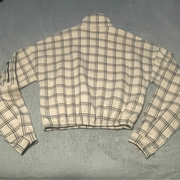 PRETTY Little Thing tan plaid half zip with pockets oversized size large VGUC - Picture 9 of 9